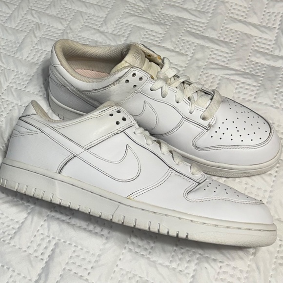 Nike Dunks Triple White 2007 ‘07 Woman Lady Size 10 Sneakers Running Shoes - Picture 9 of 9